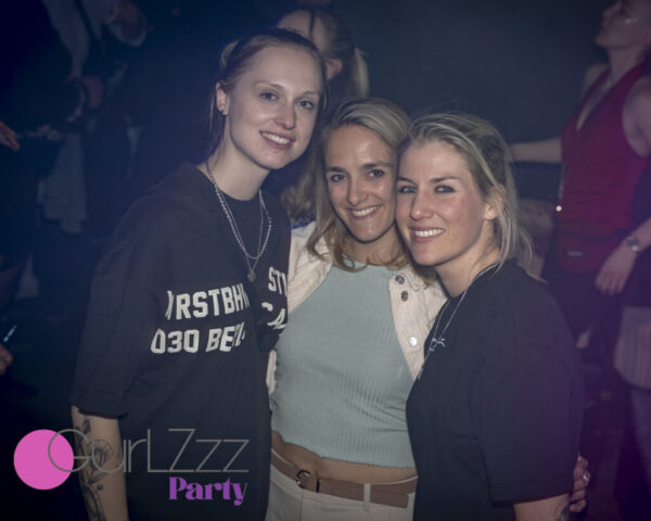 Gurlz March 25 1024x819