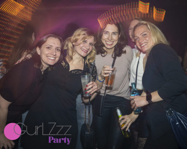 Gurlzzz Feb 22 1024x819