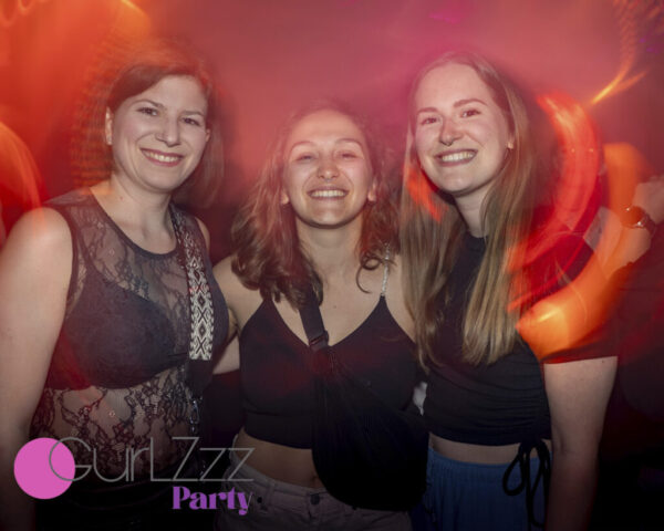 Gurlzzz mai 03 1024x819
