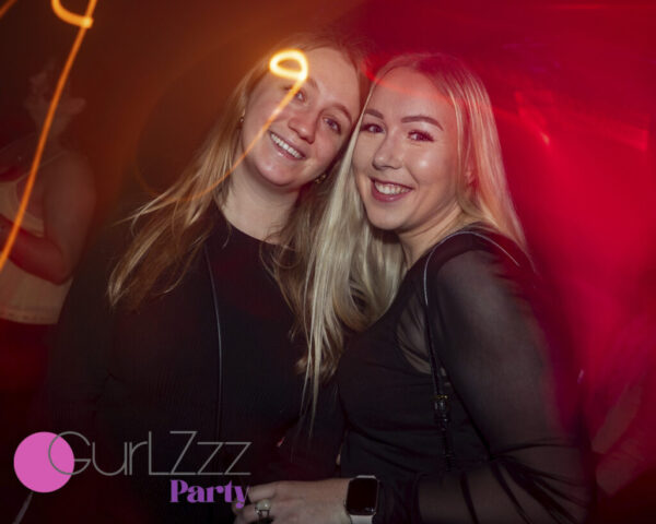 Gurlzzz mai 04 1024x819