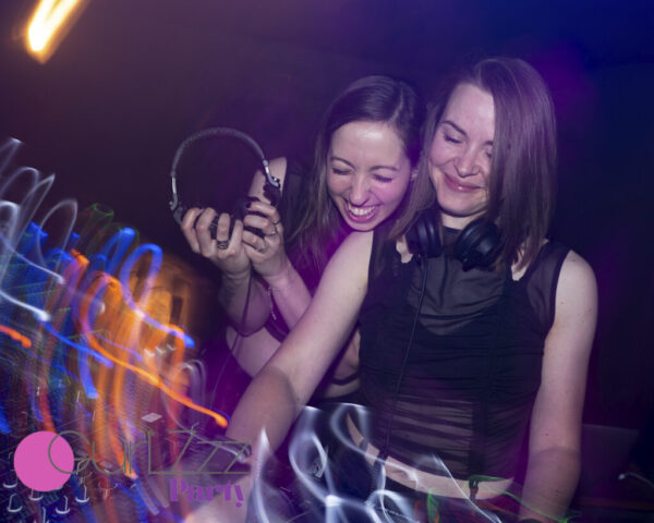 Gurlzzz mai 14 1024x819